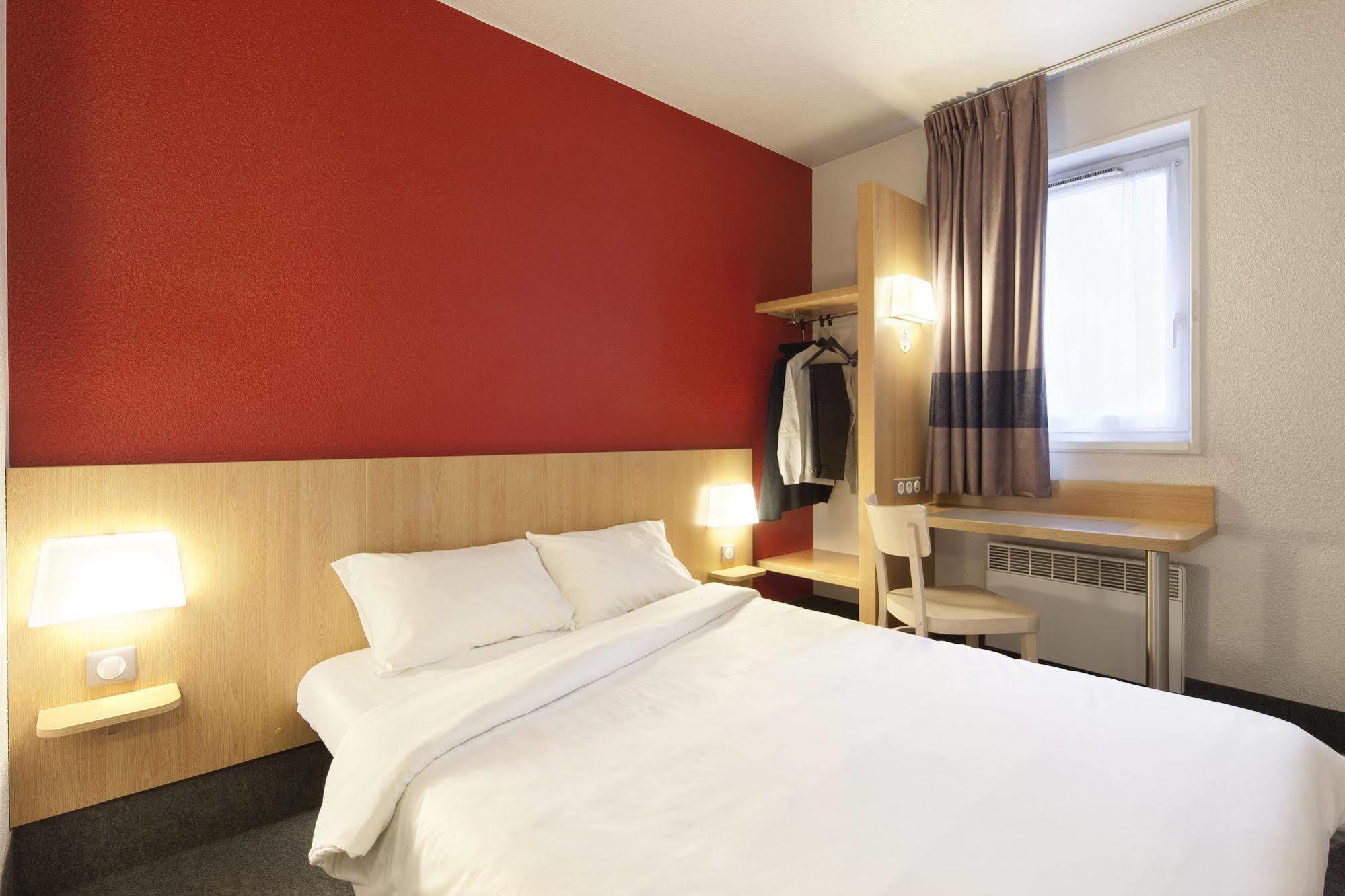 B&B Hotel Saint-Michel Sur Orge Екстериор снимка